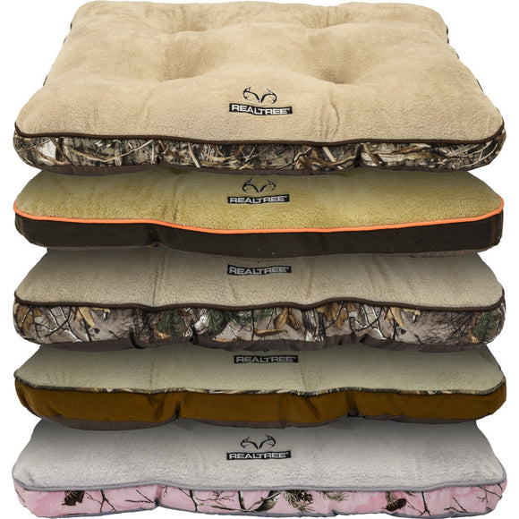 Dallas Realtree Tufted Gusset Pet Bed